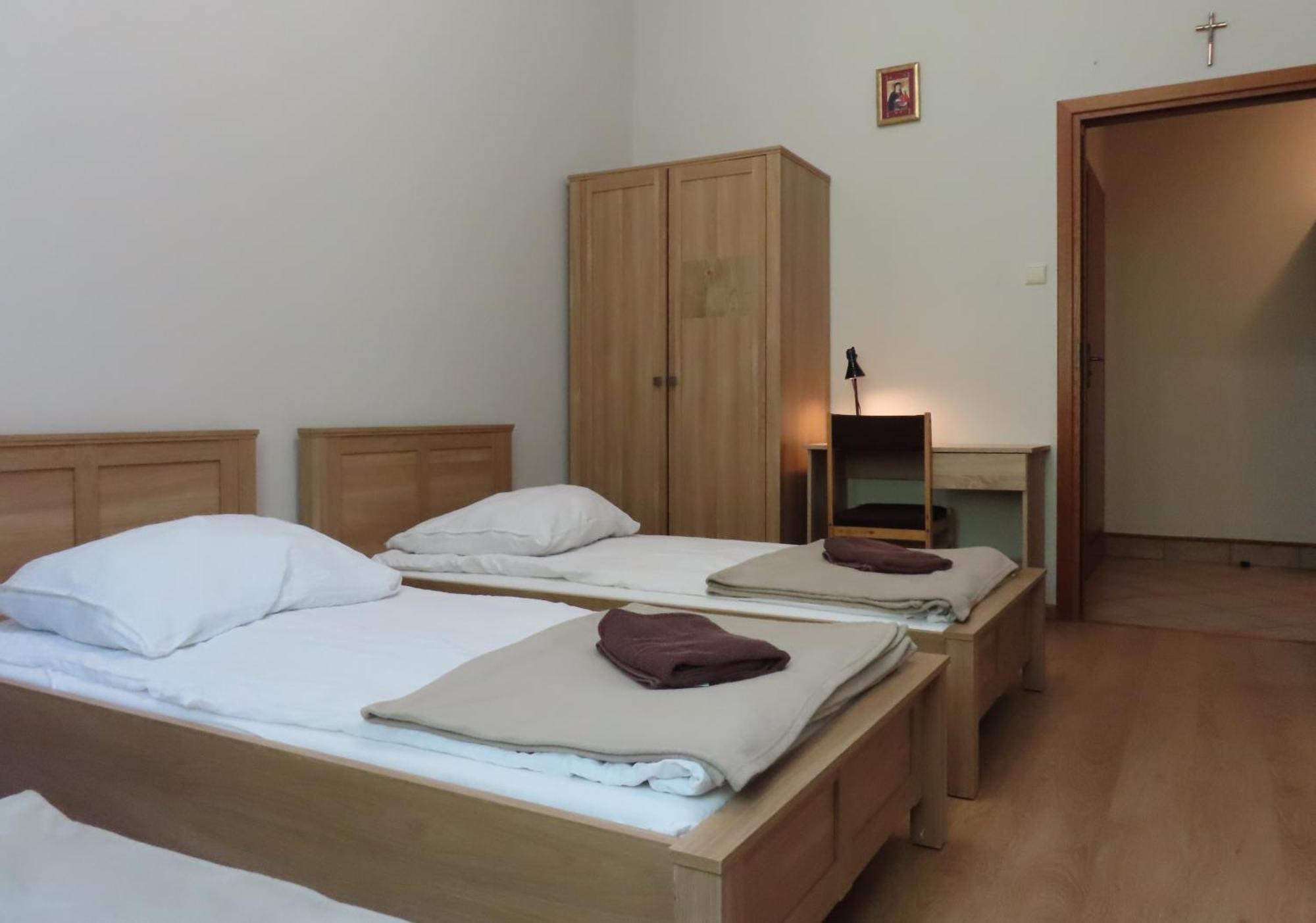 Dobry Zakatek Dom Rekolekcyjny Hotel Konstancin-Jeziorna Exterior foto