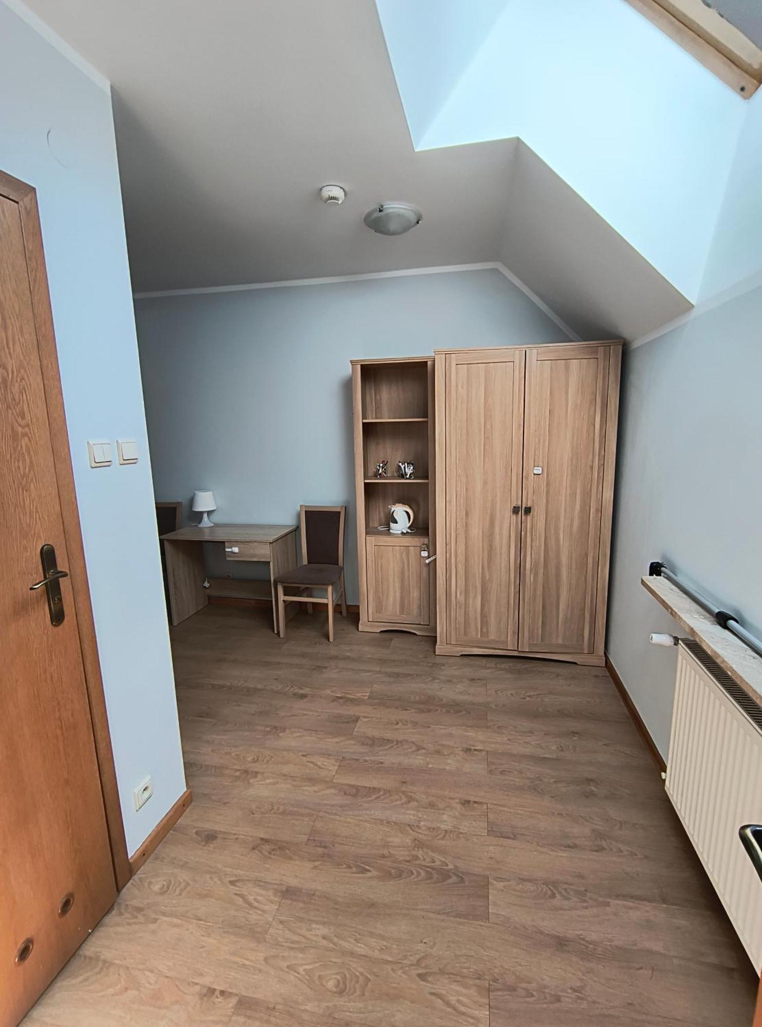 Dobry Zakatek Dom Rekolekcyjny Hotel Konstancin-Jeziorna Exterior foto