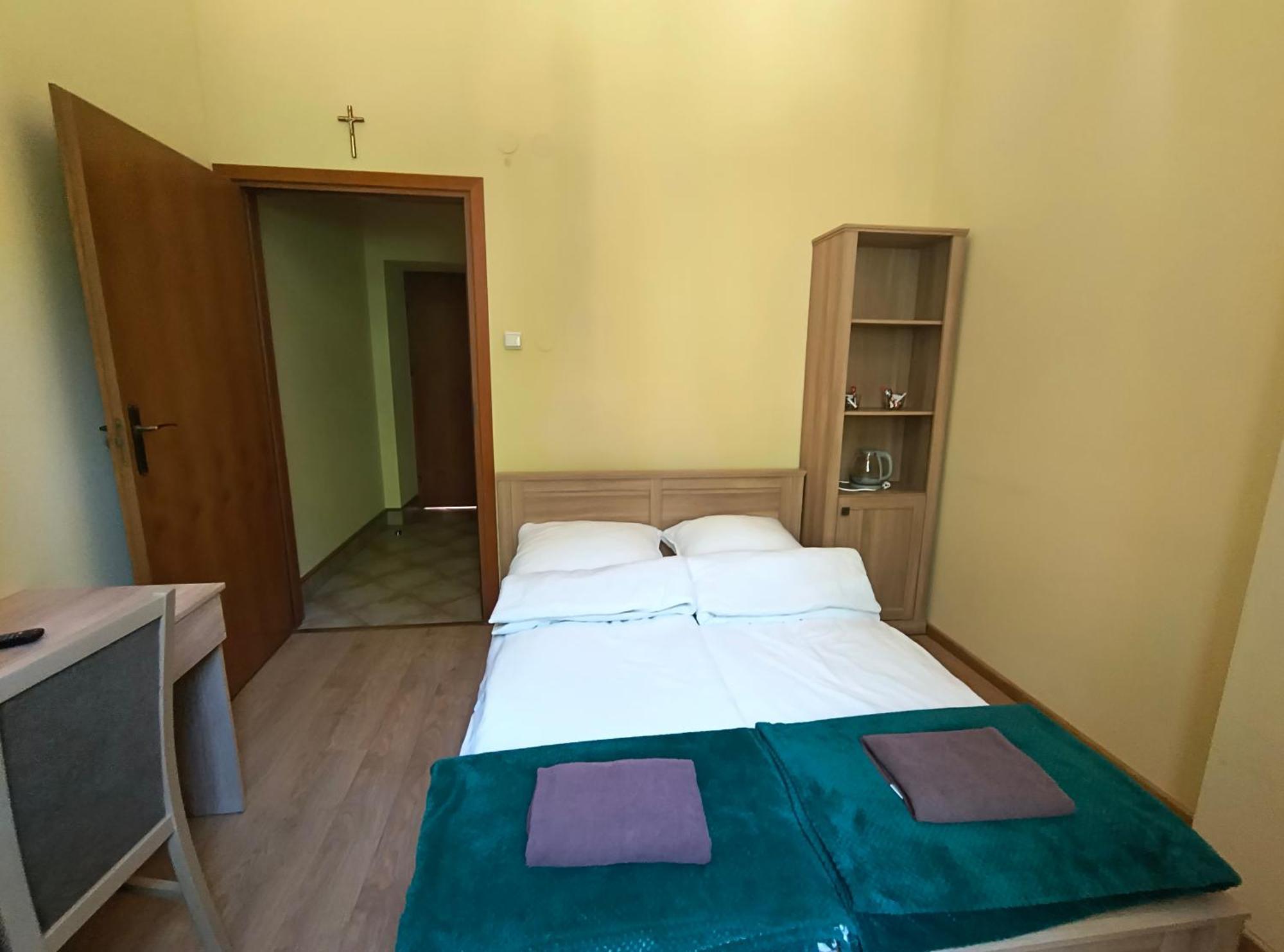 Dobry Zakatek Dom Rekolekcyjny Hotel Konstancin-Jeziorna Exterior foto